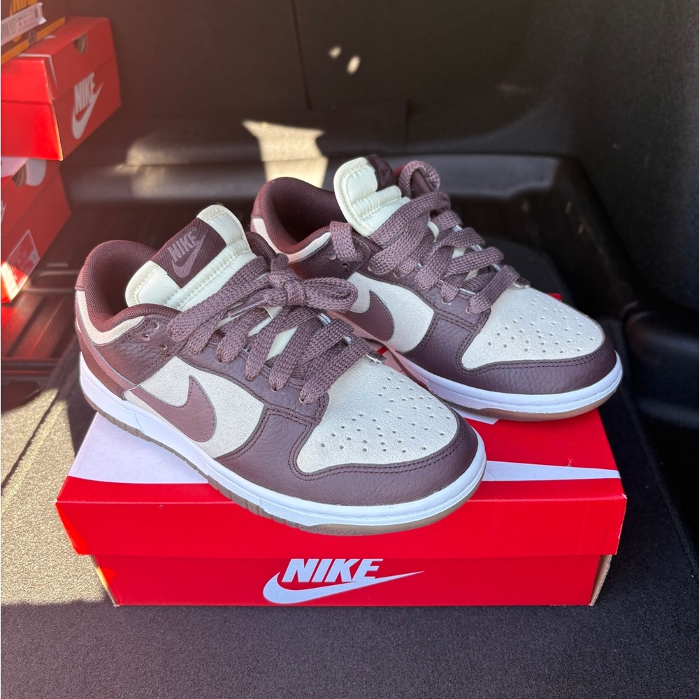 Nike Womans Dunks - Brown and Cream